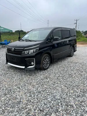 Toyota Voxy 2016 Black