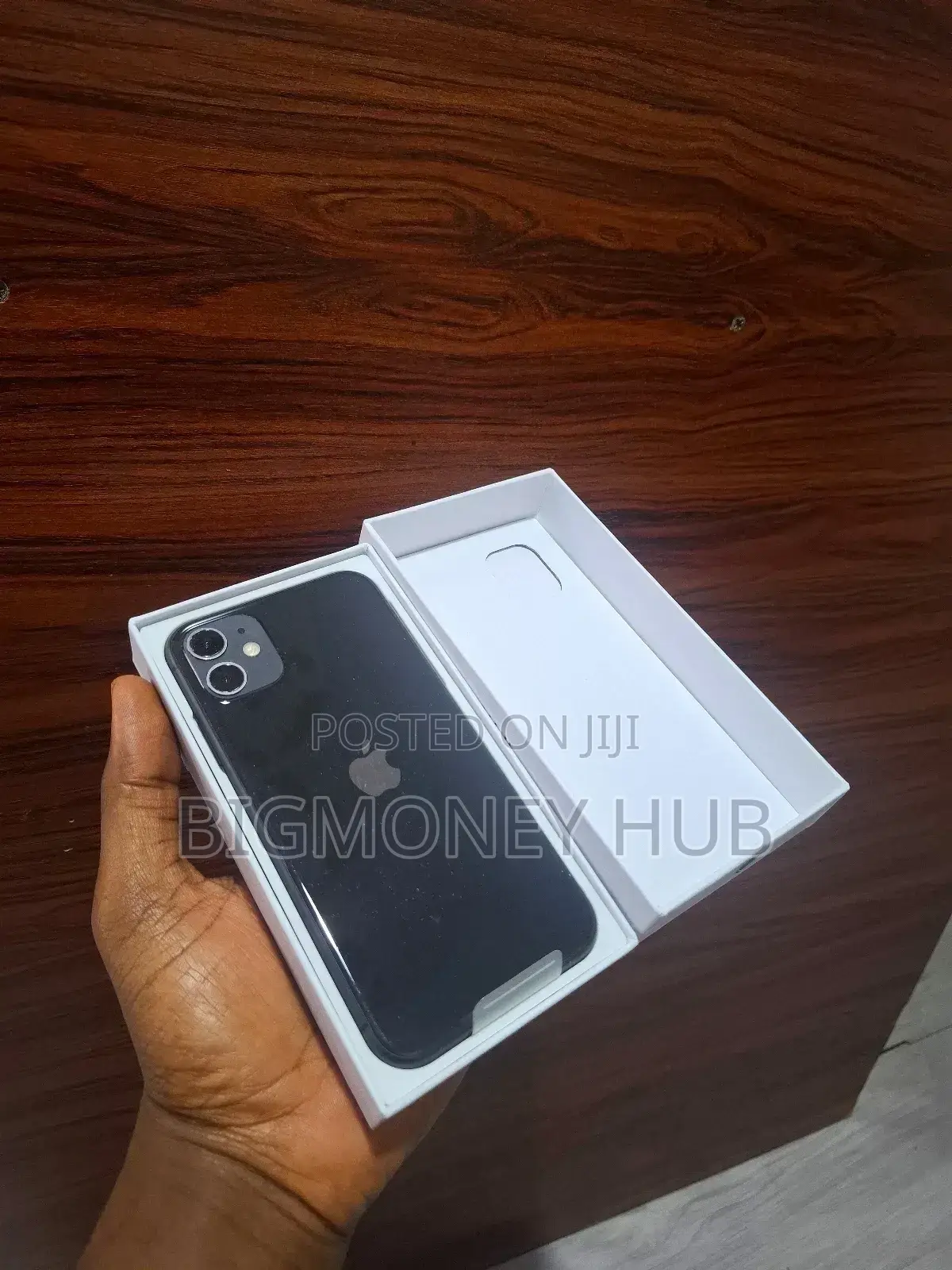 New Apple iPhone 11 128 GB Black
