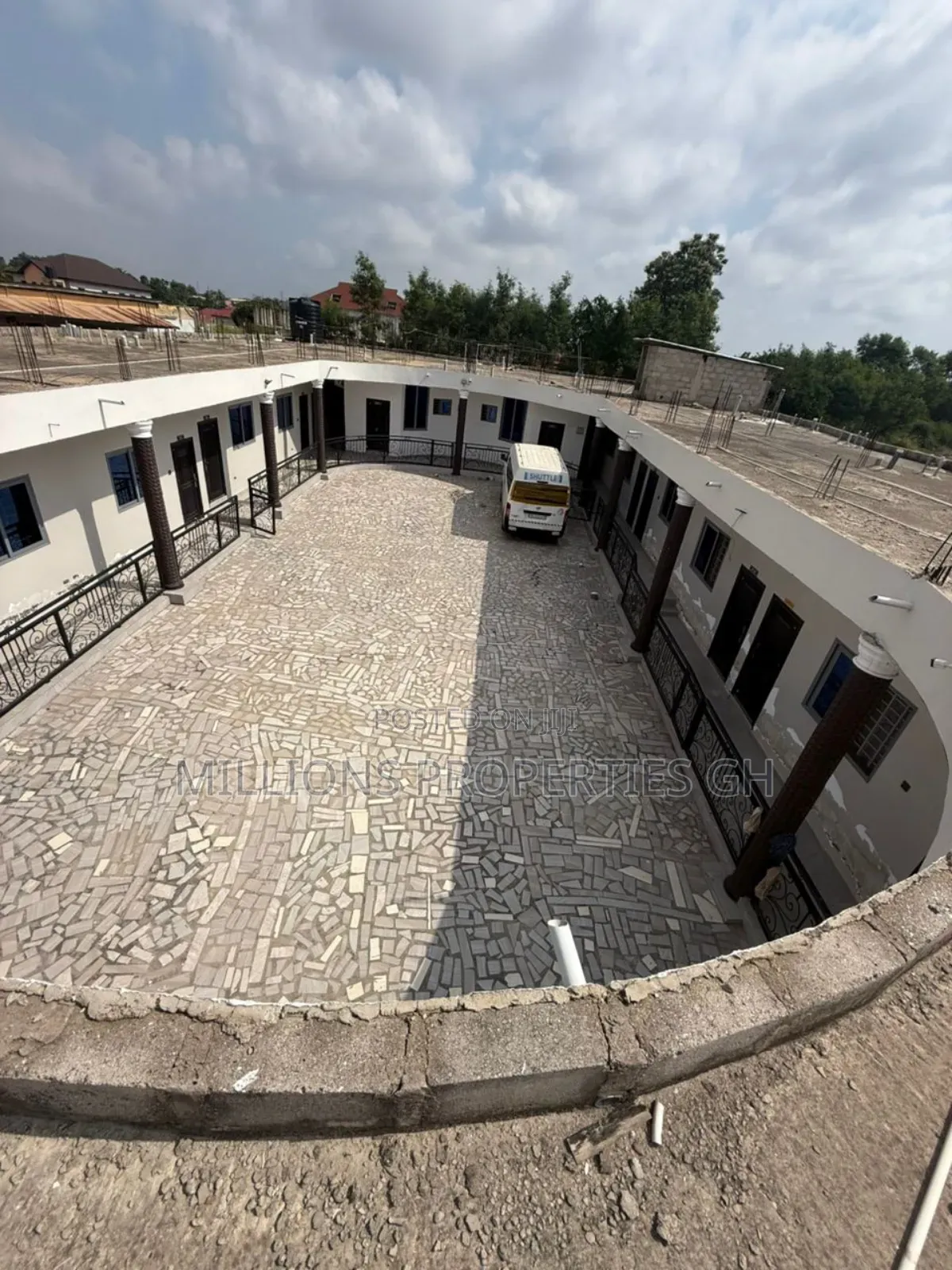 Furnished 20bdrm House in Millions Properties, Kumasi Metropolitan