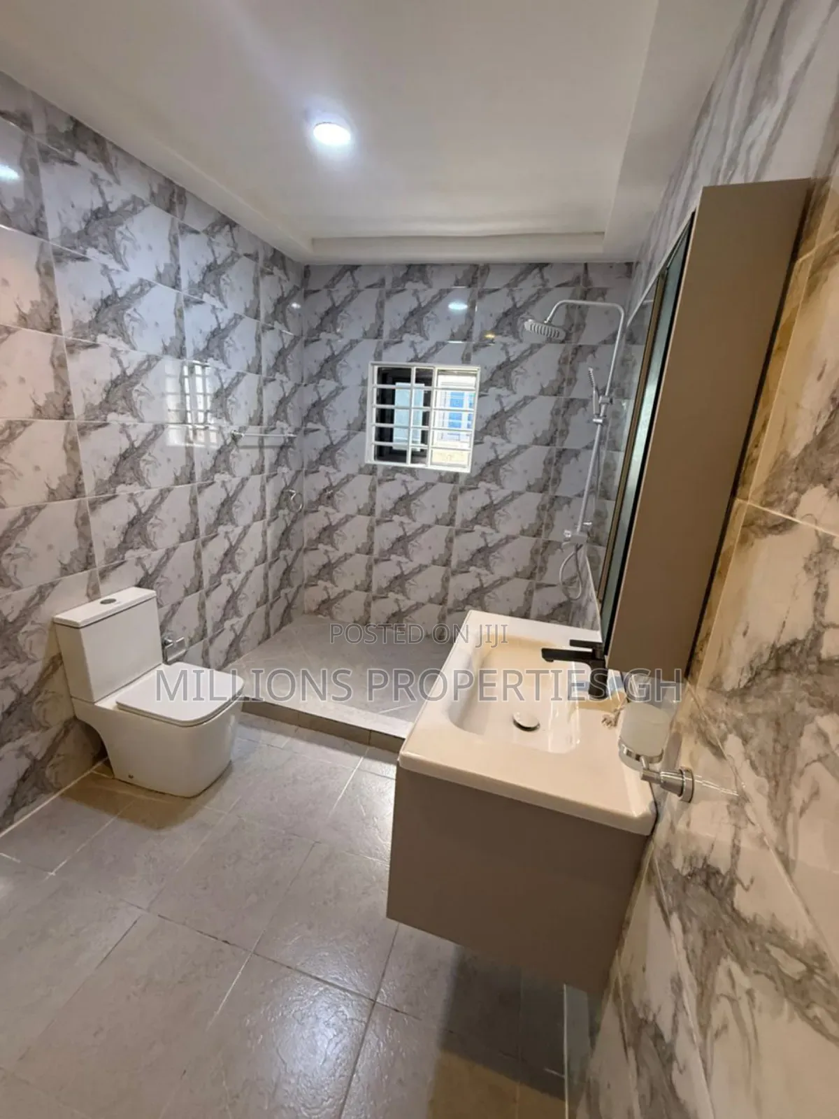 3bdrm House in Millions Properties, Ablekuma for sale
