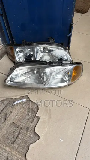 Nissan Sentra Headlight 2001,2002,2003,2004,2005,2006,2007,2008