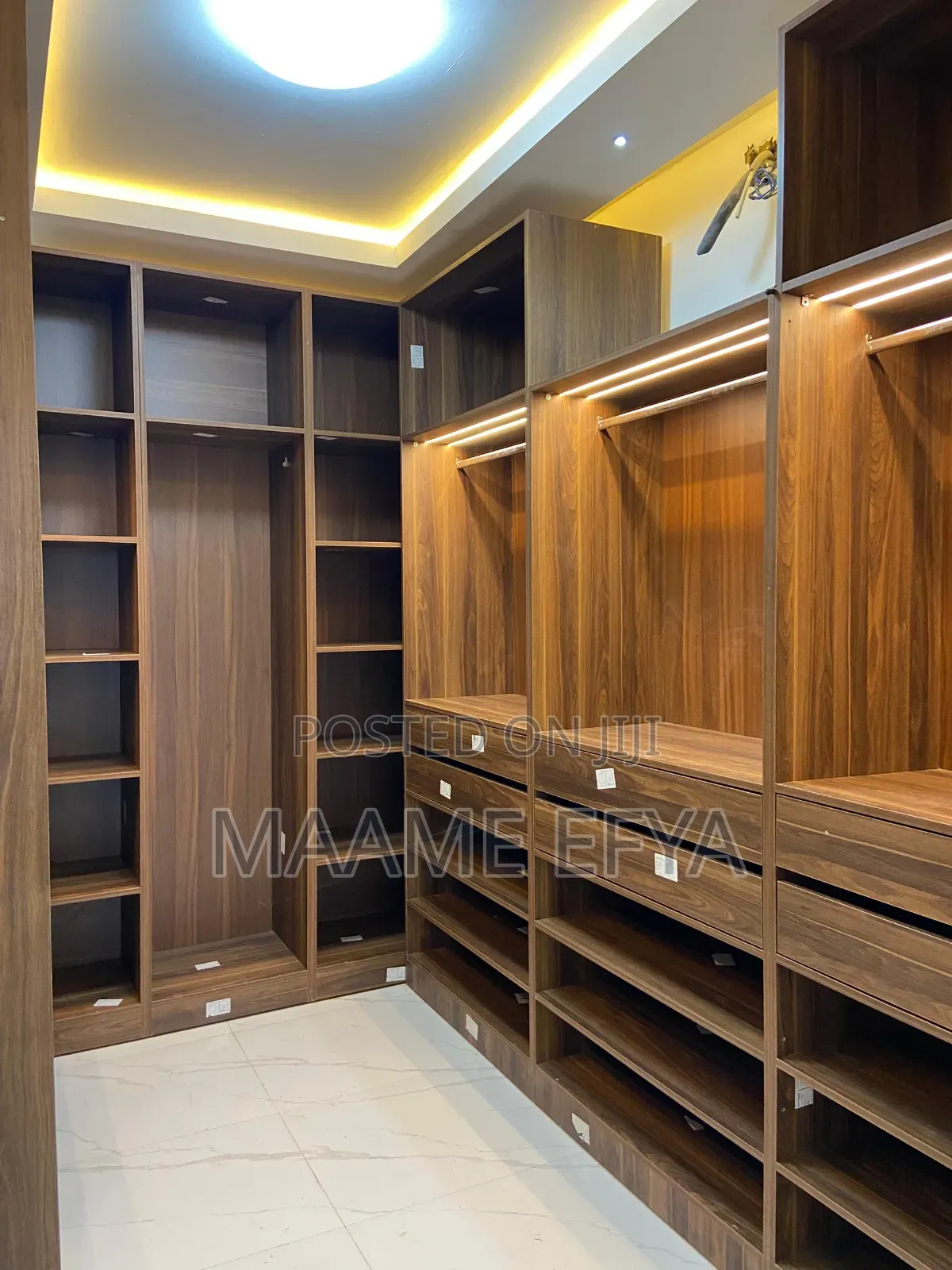 5bdrm House in East Legon Hills for sale