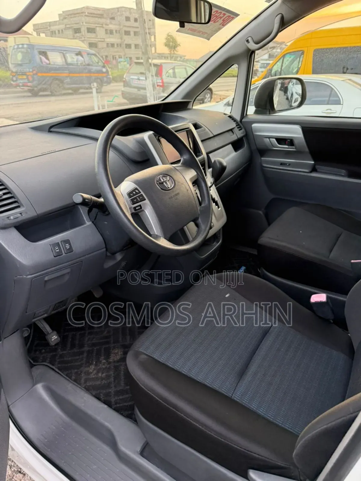 Toyota Voxy SV Premium 2014 White