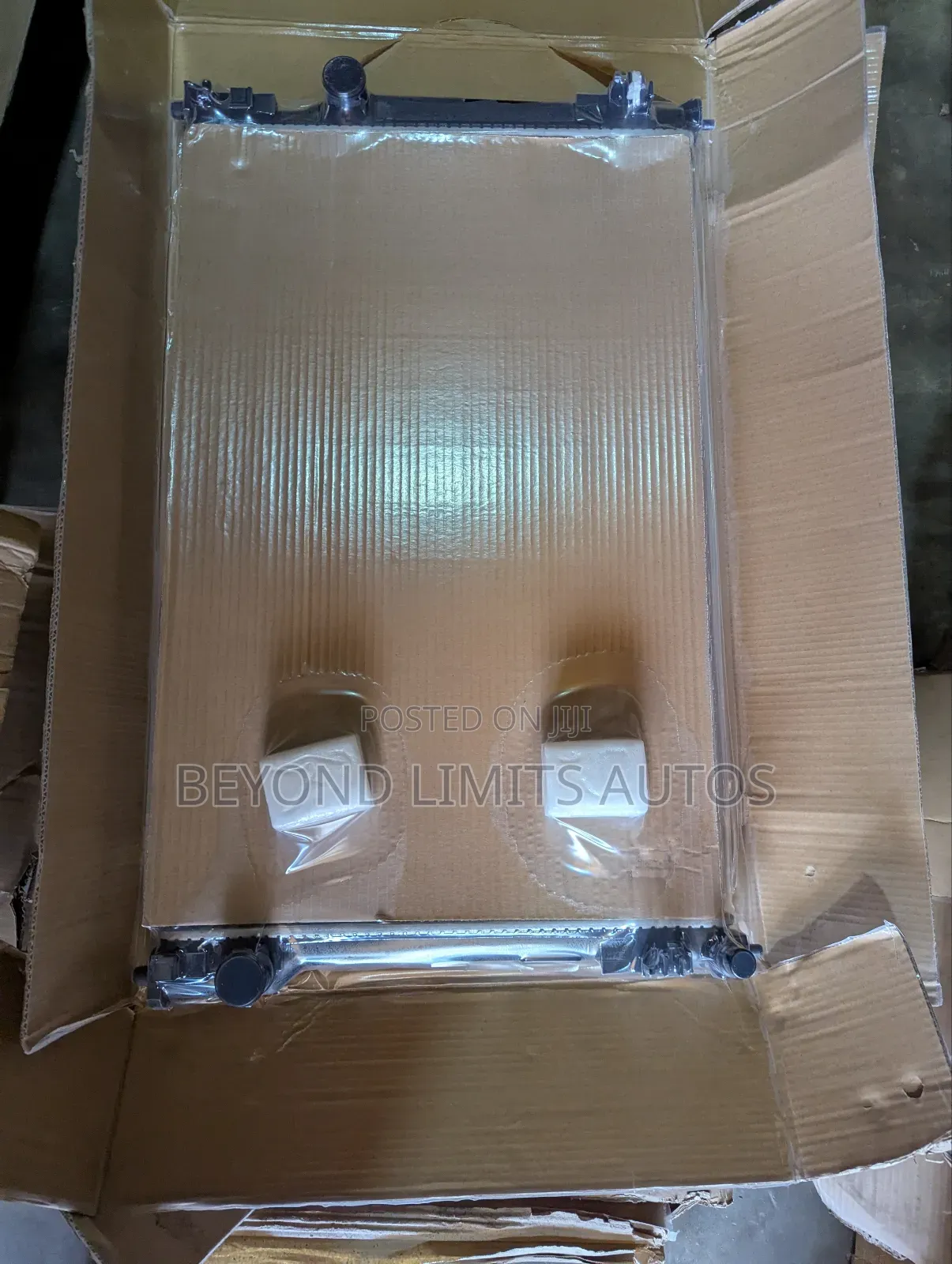 Toyota Camry 2018,2019,2020,2021,2022 Radiator/ Water Tank