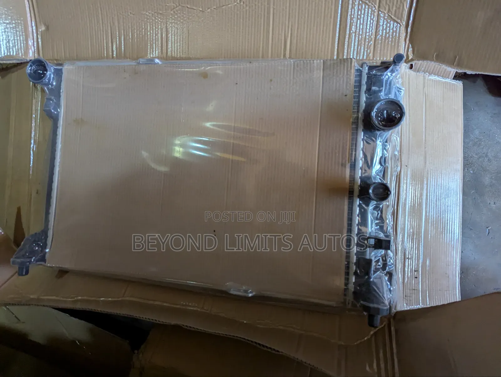 Mercedes Benz C250 W204 2010,2011,2012,2013,2014 Radiator/ Water Tank