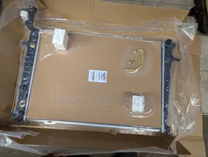 Kia Sportage 2011,2012,2013,2013,2015 Radiator/ Water Tank