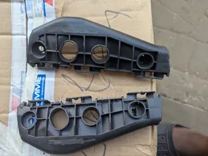 Toyota Corolla 2009,2010,2011,2012,2013 Fender/ Bumper Locker Pair