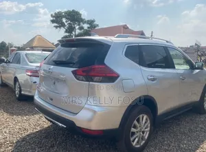 Nissan Rogue SV AWD 2017 Silver