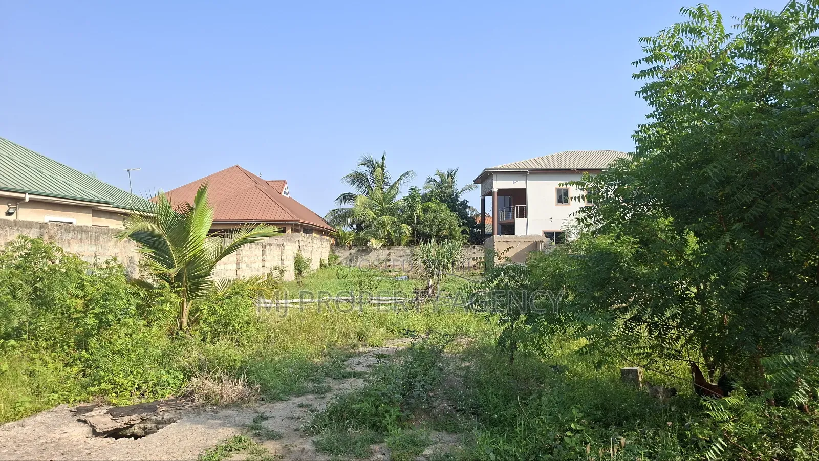 1 and Half Plots at Tema Community 25 Near Devtraco