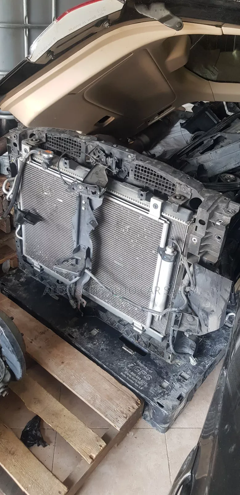 Nissan Pathfinder Complete Radiator and Condenser