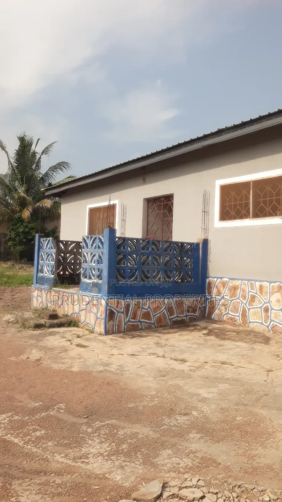 5bdrm House in Dodowa for sale