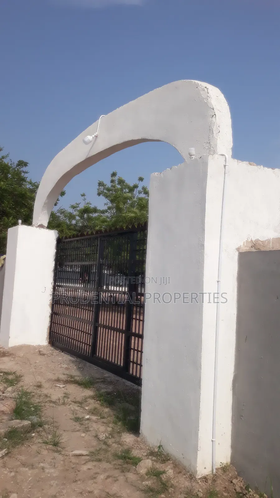 Sschool for Sale at Dodowa