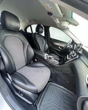 Mercedes-Benz C300 Base AWD 4Matic Sedan (2.0L 4cyl 7A) 2015 Silver
