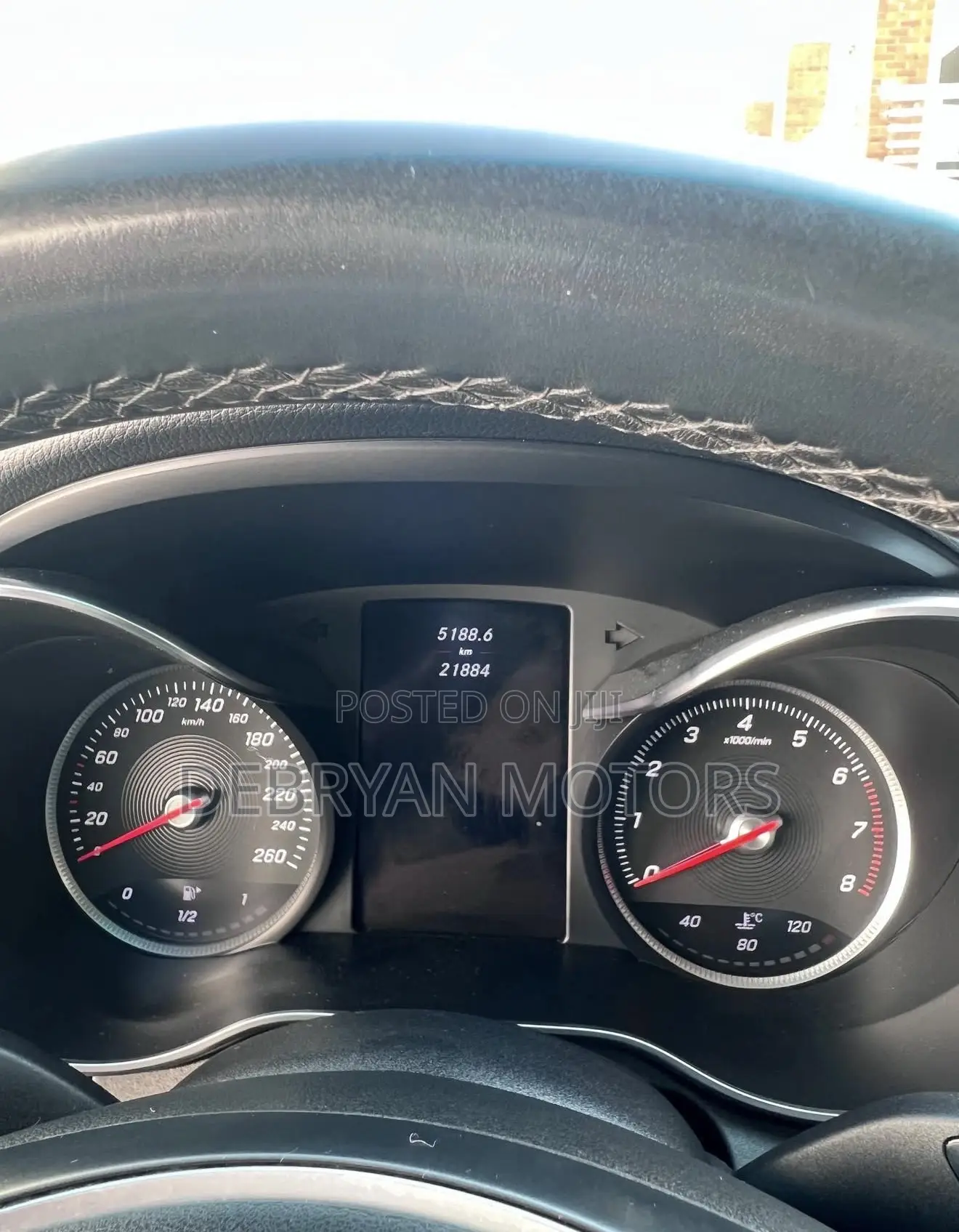 Mercedes-Benz C300 Base AWD 4Matic Sedan (2.0L 4cyl 7A) 2015 Silver