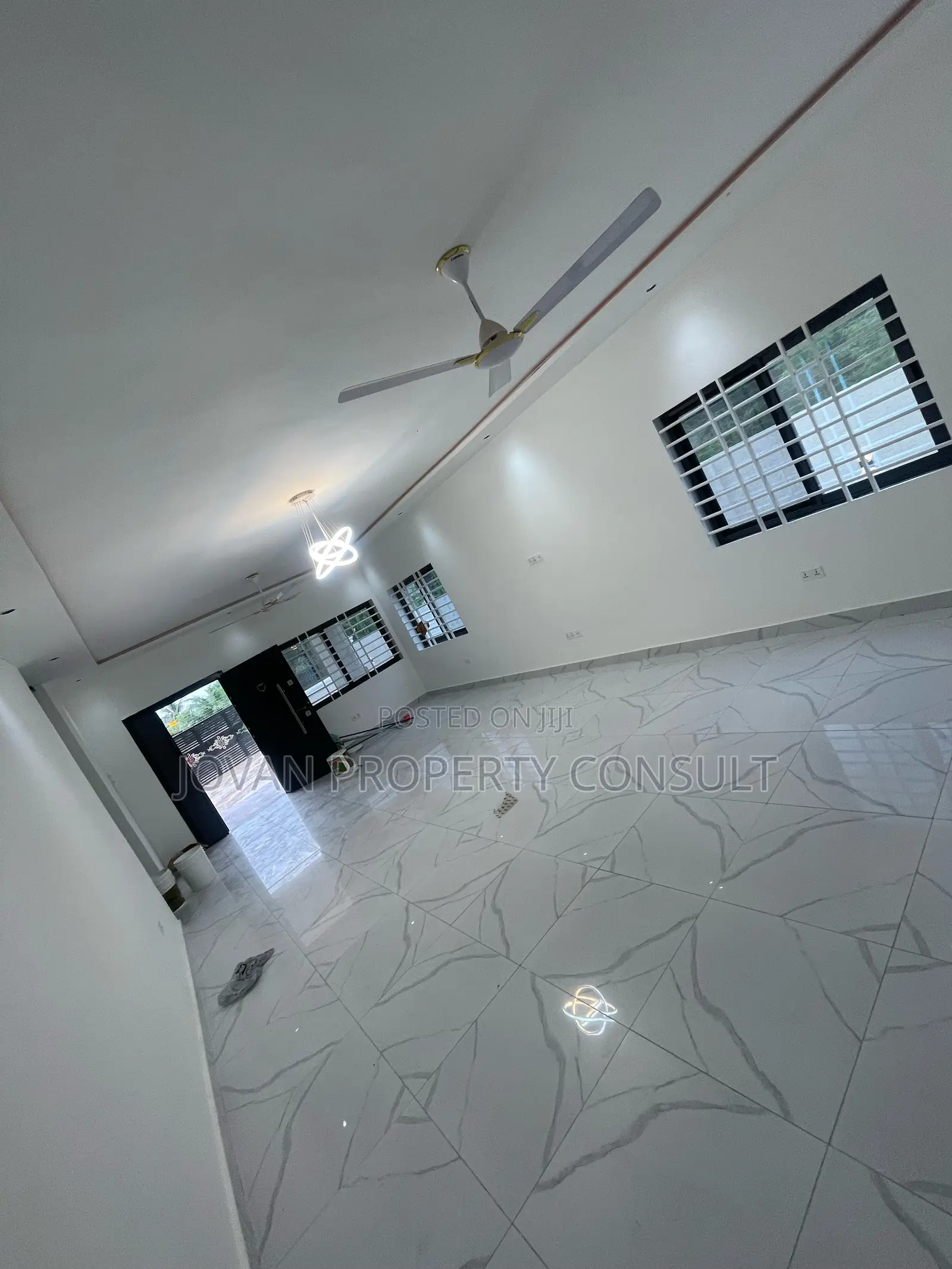 3bdrm House in Ablekuma Odumasi, Ga West Municipal for sale
