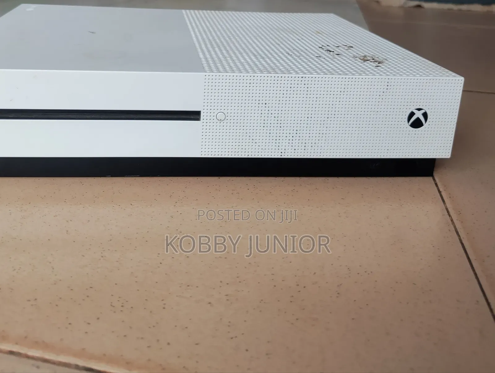 Xbox One S 1tb 11 Games No Controller