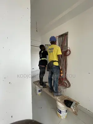 À Professional Electrician and Security System