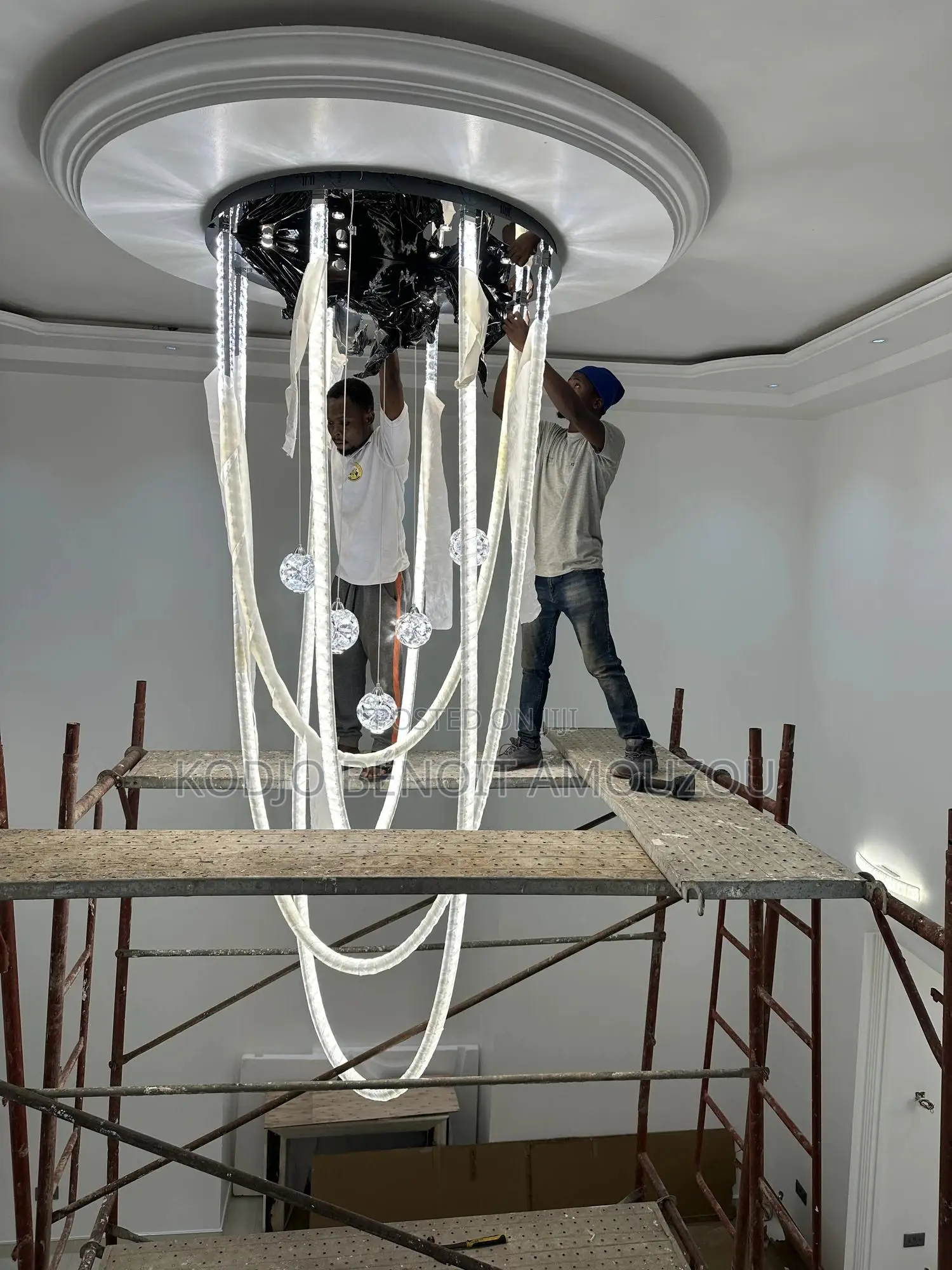 À Professional Electrician and Security System