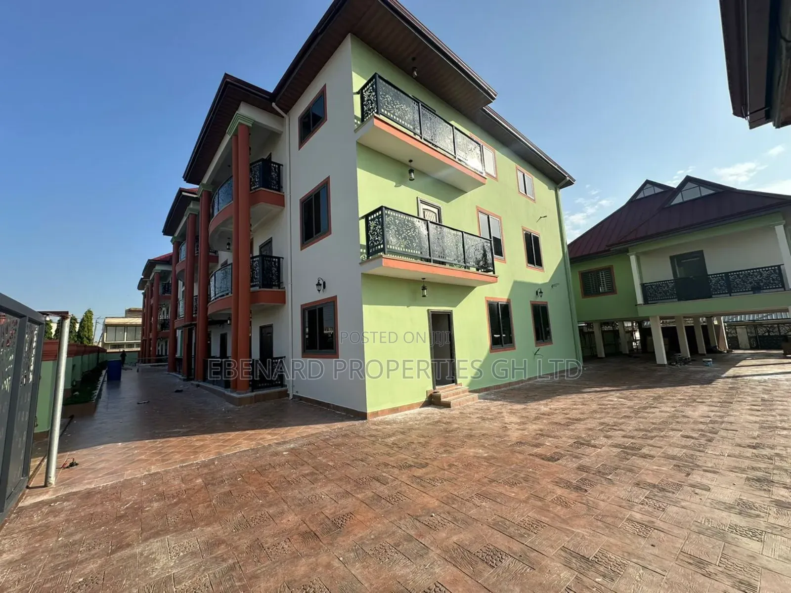 2bdrm Apartment in Ebenard Properties, Sakumono for rent