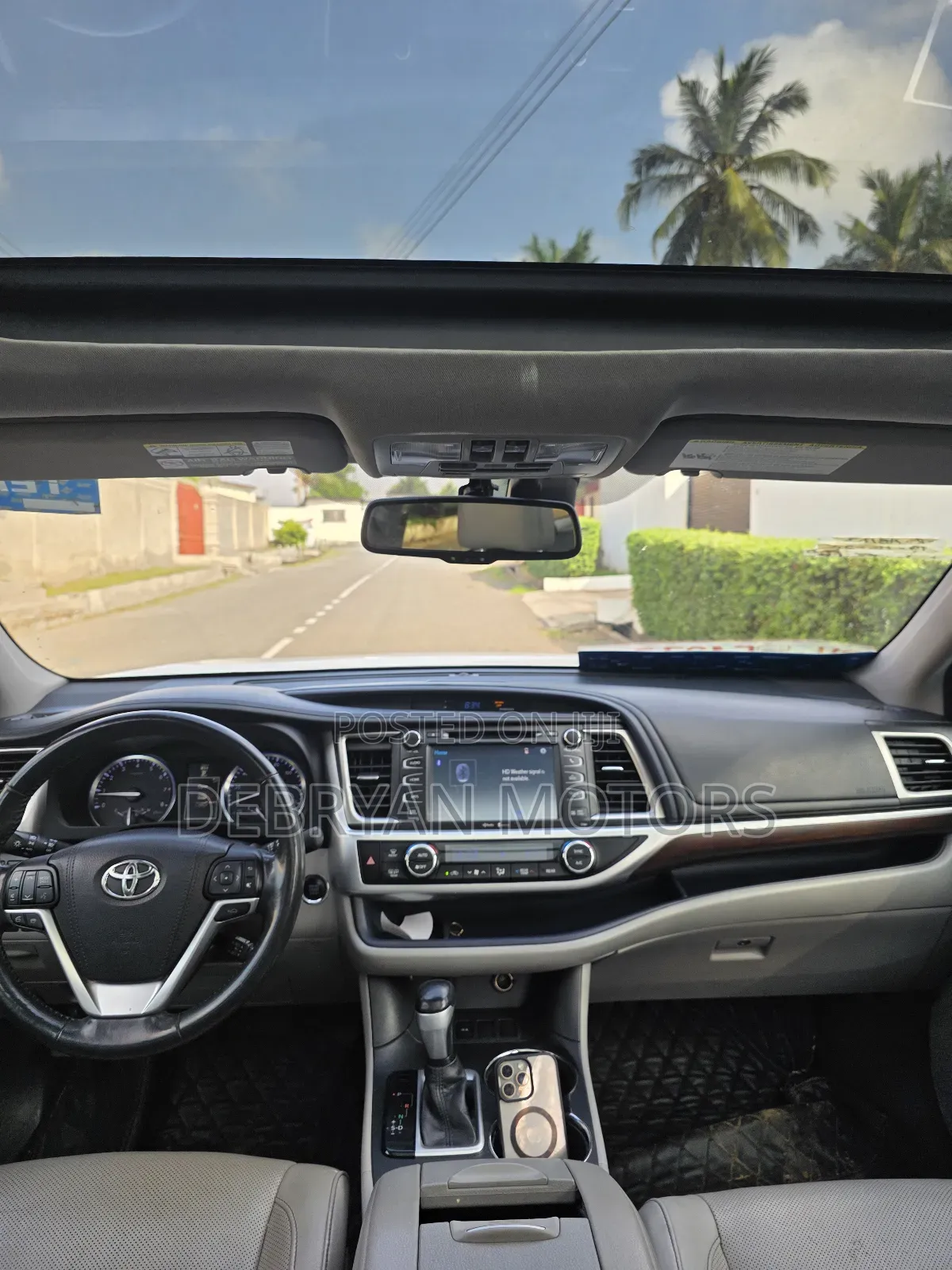Toyota Highlander Limited Platinum 4dr SUV AWD (3.5L 6cyl 6A) 2015