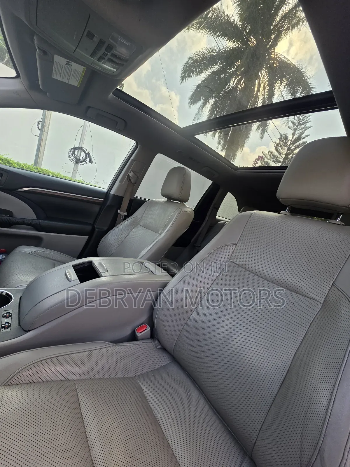 Toyota Highlander Limited Platinum 4dr SUV AWD (3.5L 6cyl 6A) 2015