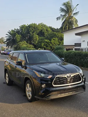 Toyota Highlander LE AWD 2023 Black