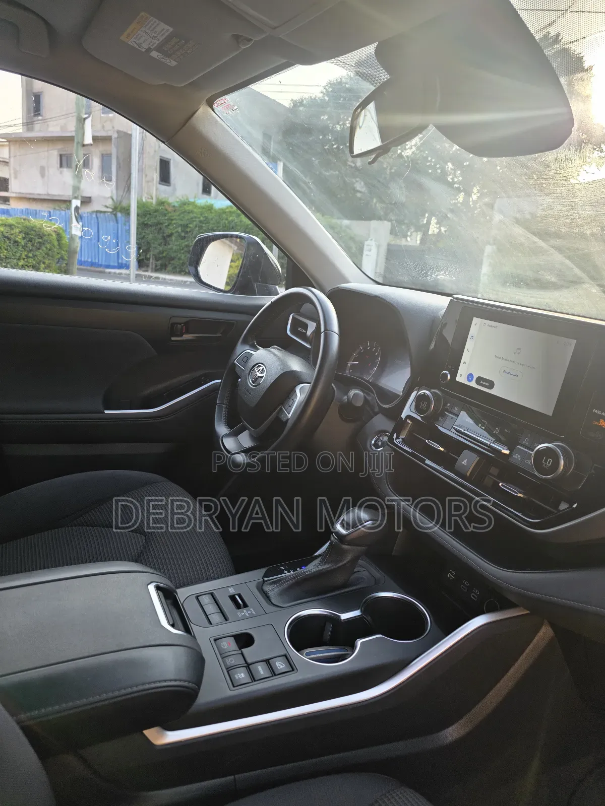 Toyota Highlander LE AWD 2023 Black