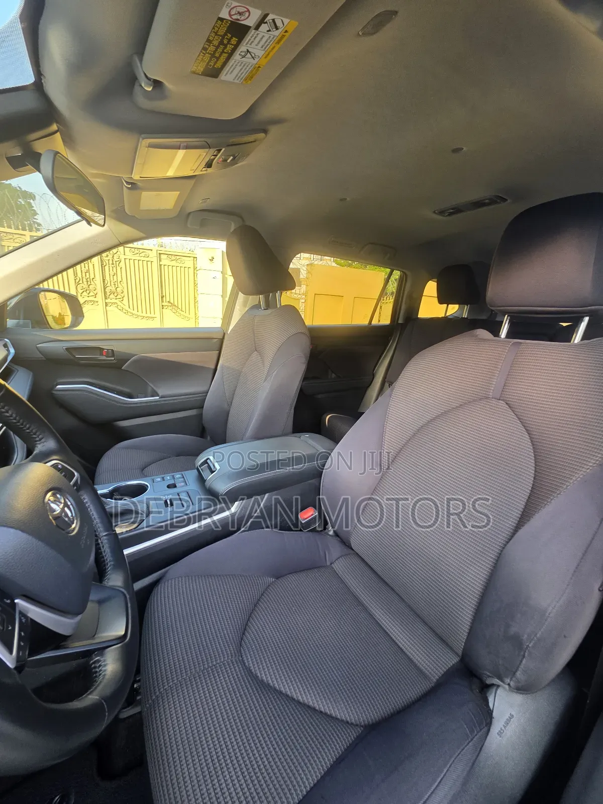 Toyota Highlander LE AWD 2023 Black