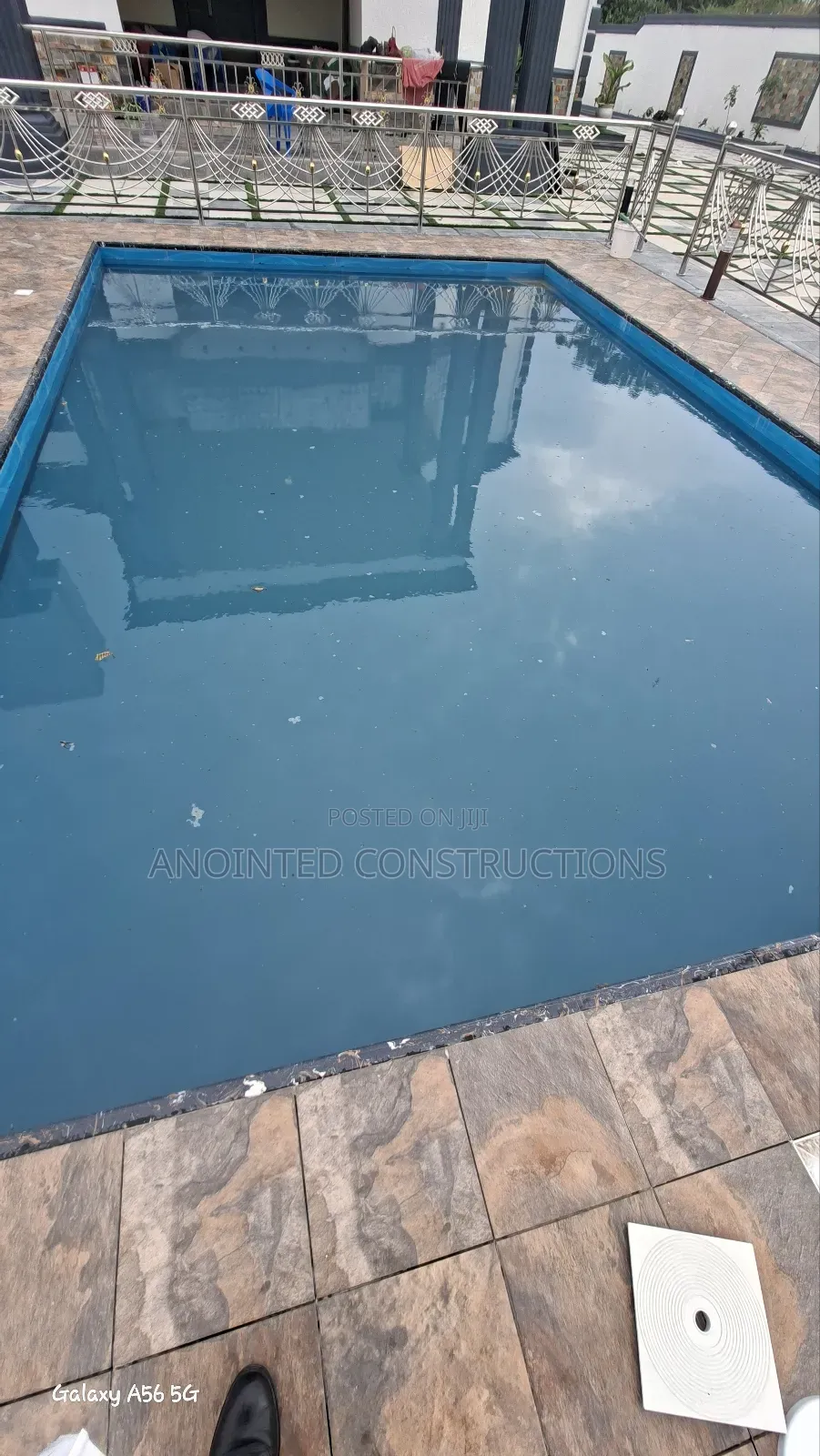 Pool Chemicals Expert, Cleaning/Vacuuming