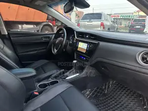 Toyota Corolla 2017 Red