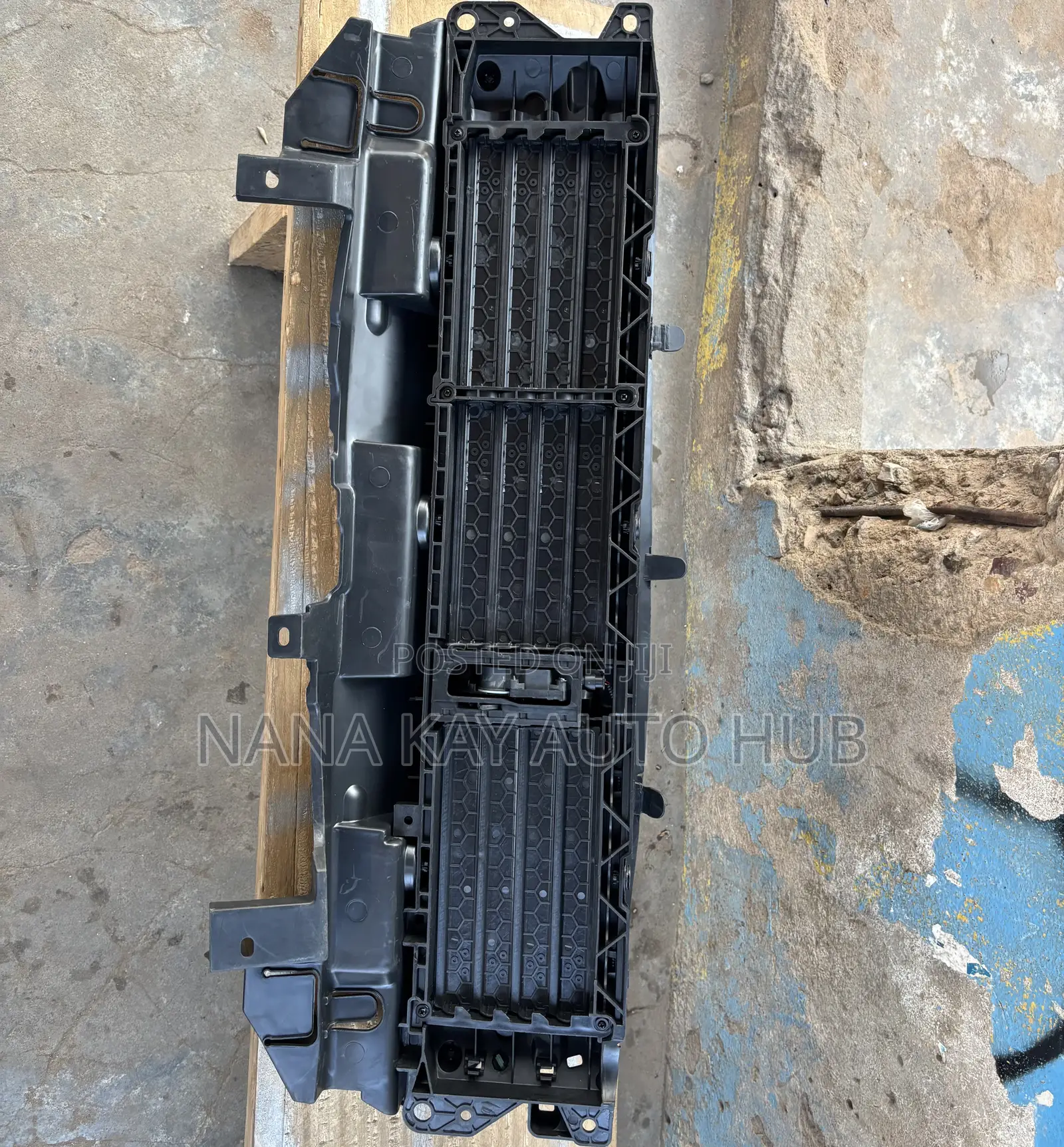 Honda CRV 2018- 2022 Upper Shutter Grille