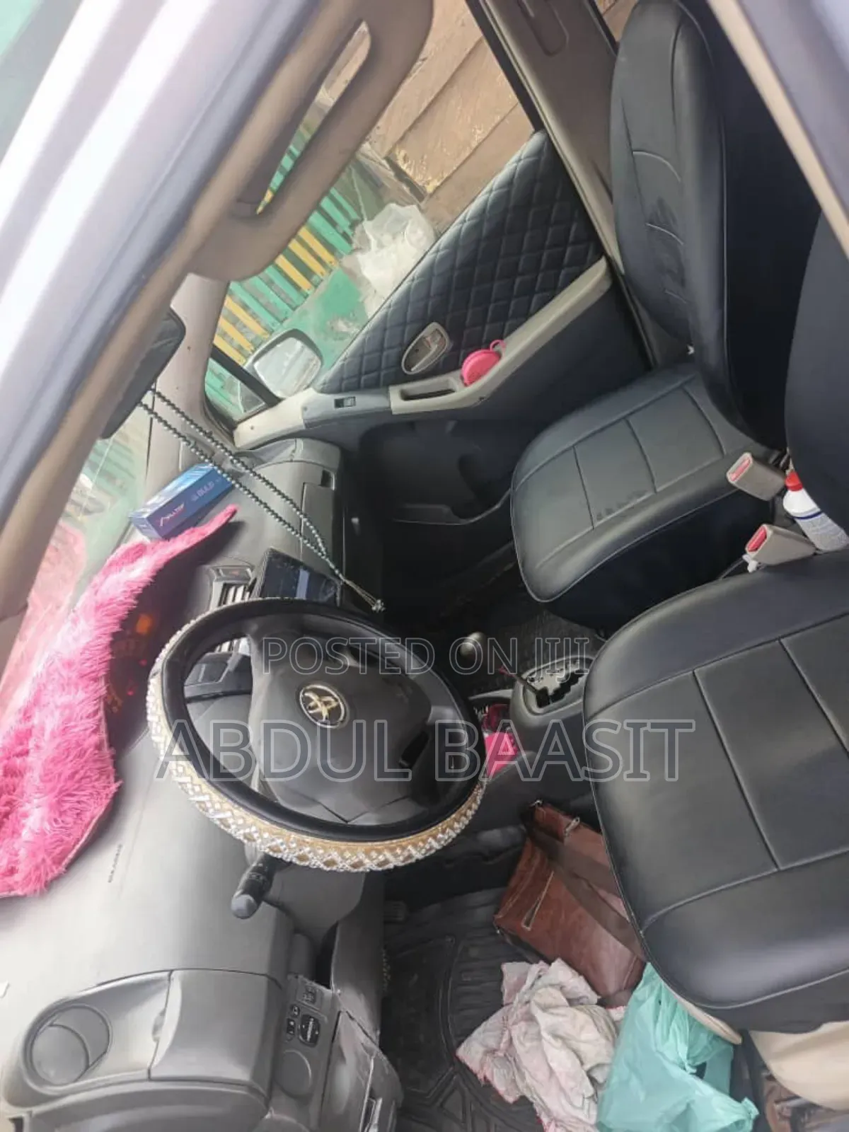 Toyota Vitz 1.3 FWD 3dr 2010 Silver