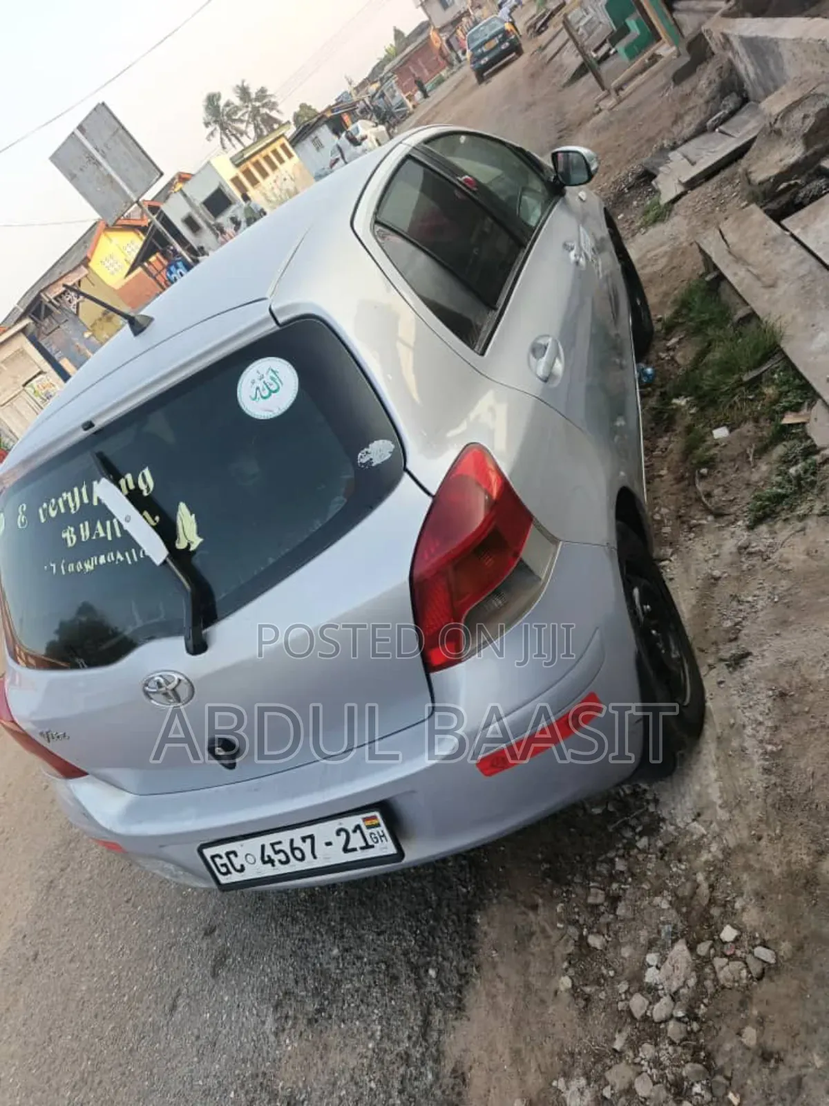 Toyota Vitz 1.3 FWD 3dr 2010 Silver