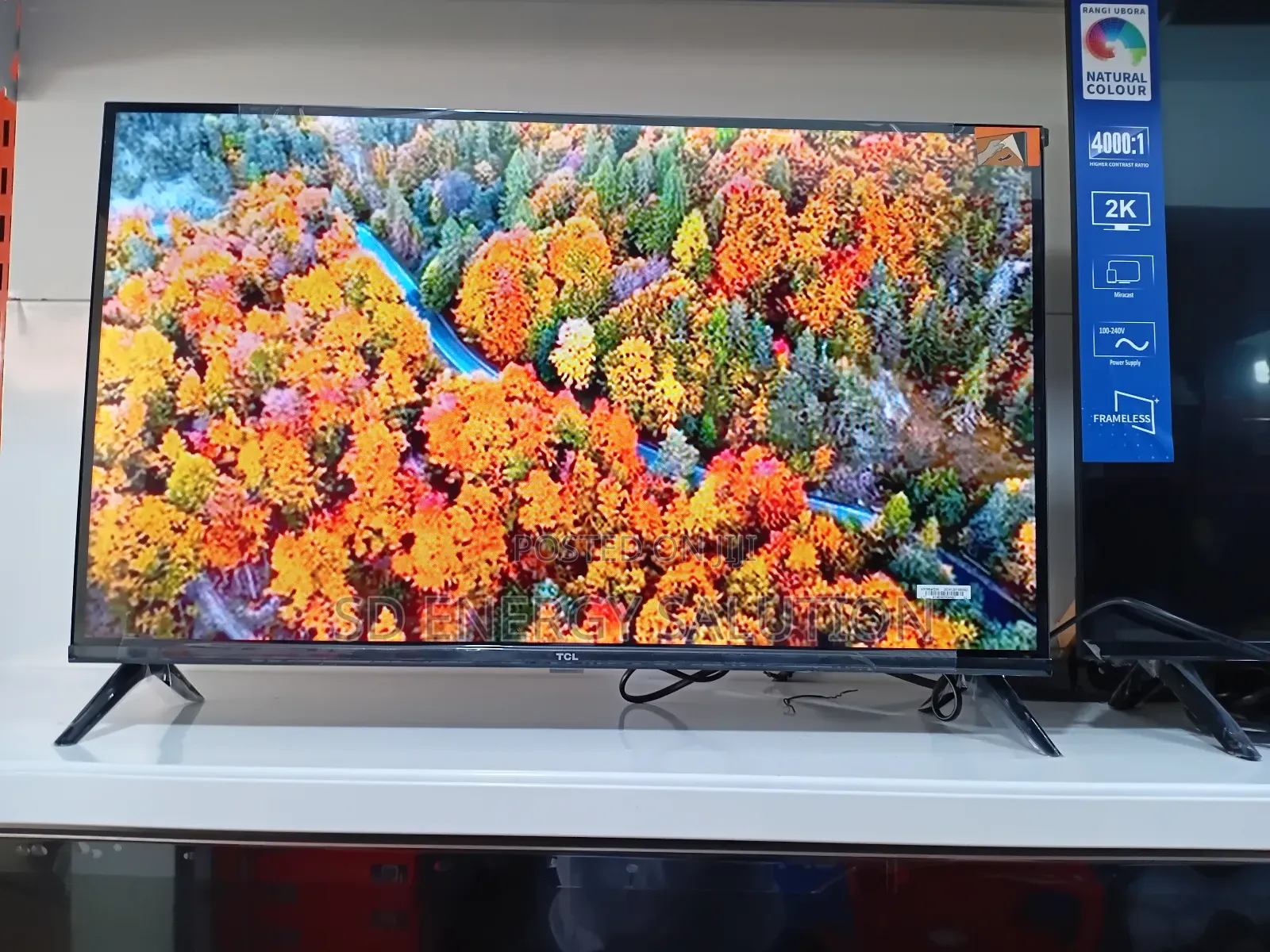 Crystal-Clear 32" Android Television