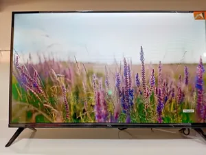 Premium Quality 32" Android Smart Display