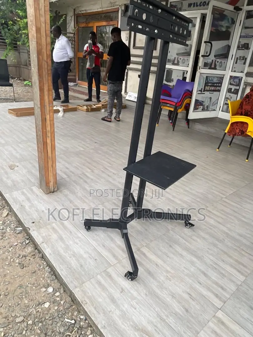 Megaview 100 Titanstand Strong, Secure Stylish