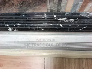 Black White Fibre/Fiber Coppings