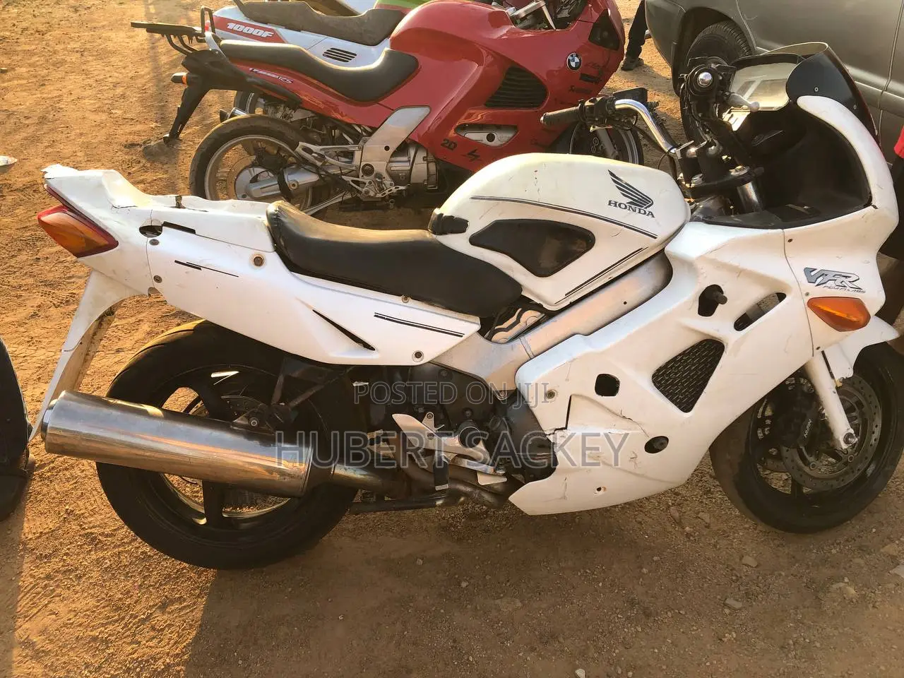 Honda VFR 700F 2005 White