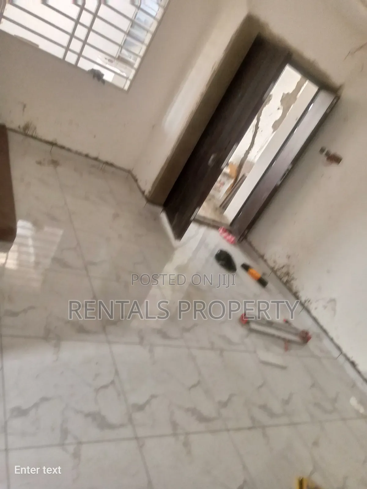 1bdrm Block of Flats in Commandos for rent