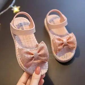 Girls Sandals Sizes 27 , 28, 29, 31, 32 34 Only