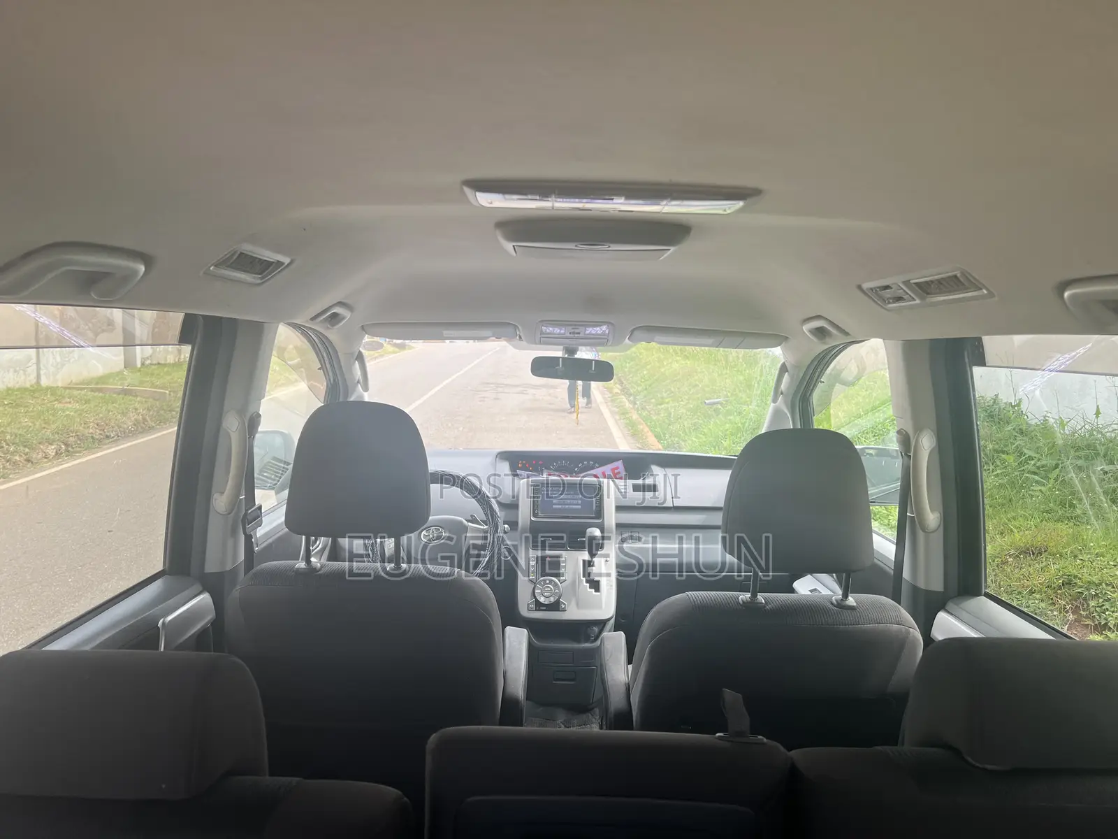 Toyota Voxy 2010 Black