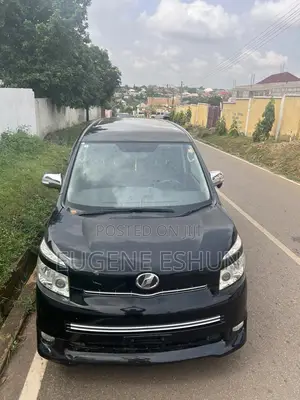 Toyota Voxy 2010 Black