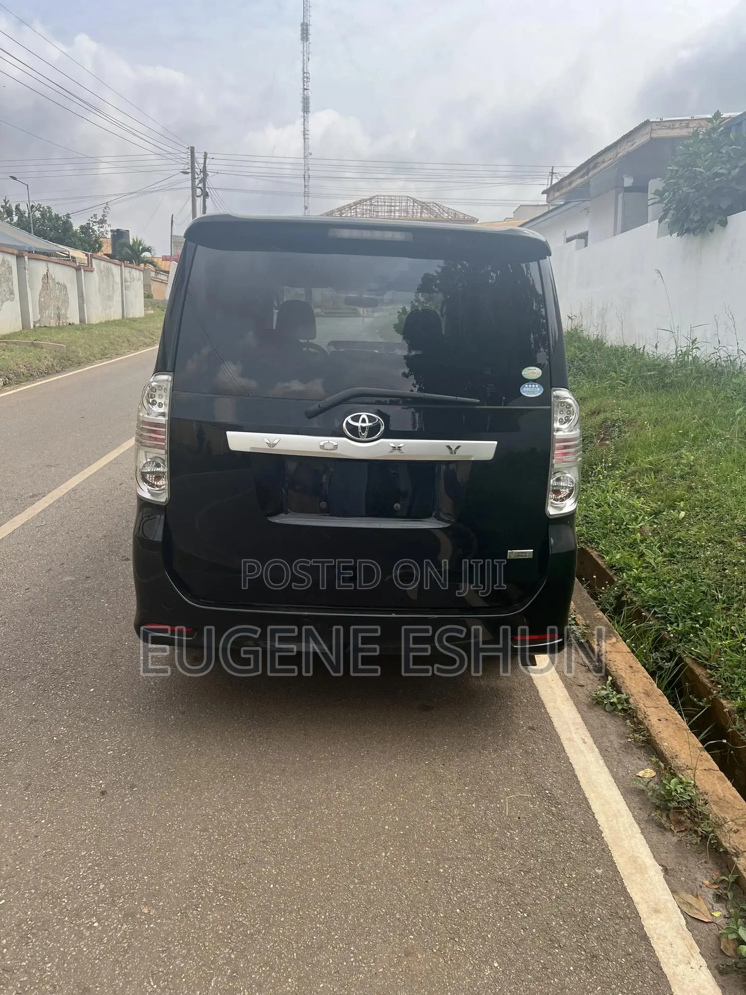 Toyota Voxy 2010 Black