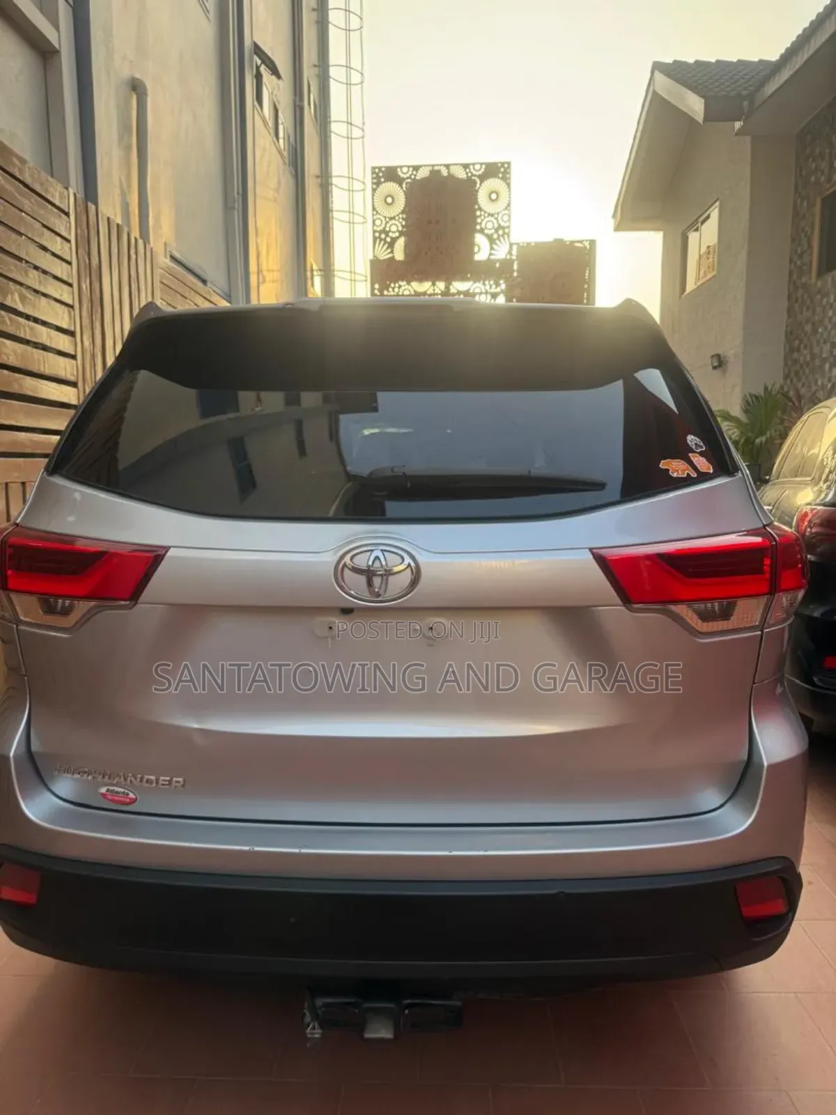 Toyota Highlander LE 2019 Silver