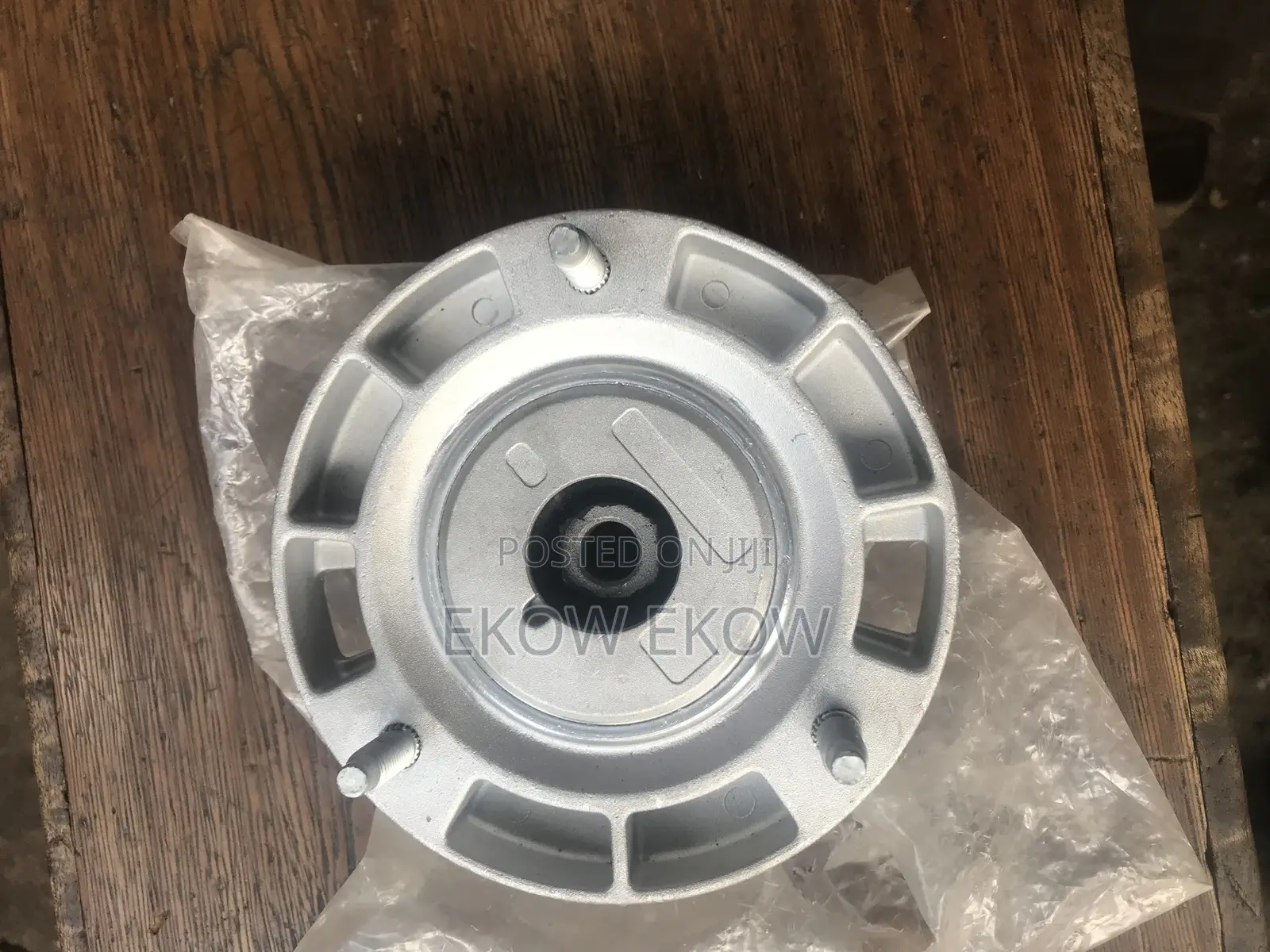 Jaguar F-Pace / Range Rover Velar Top Mount