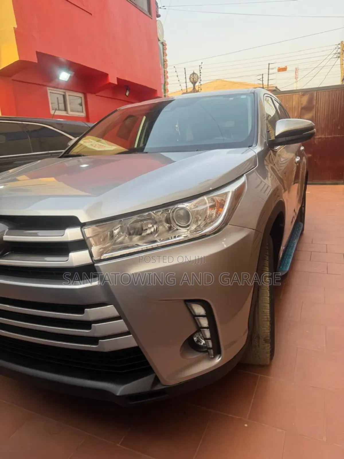Toyota Highlander LE 2019 Silver