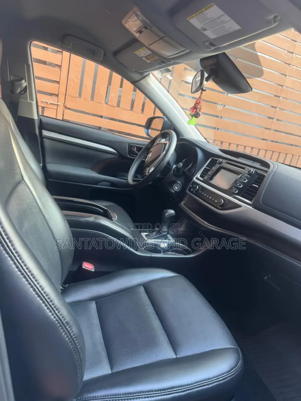Toyota Highlander LE 2019 Silver