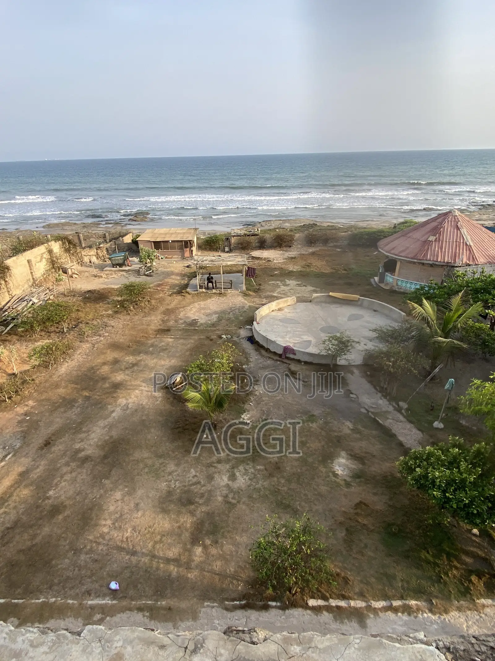 6bdrm House in Teshie-Nungua Estates for sale
