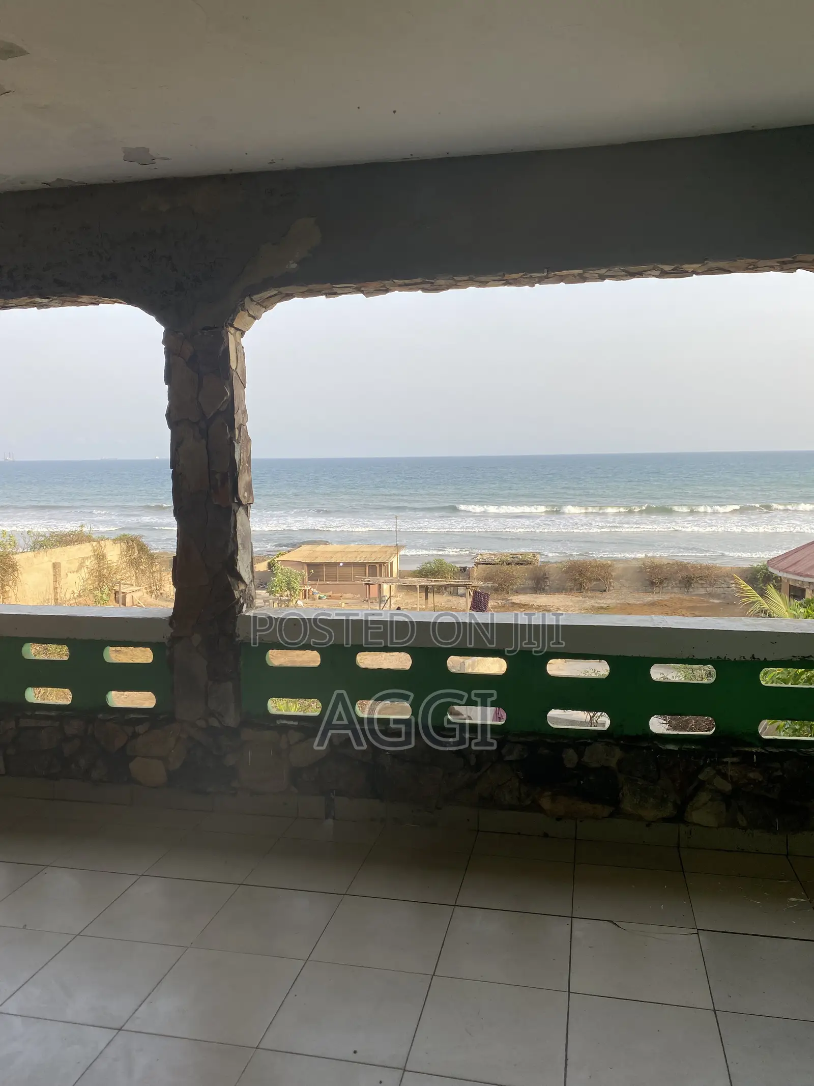6bdrm House in Teshie-Nungua Estates for sale