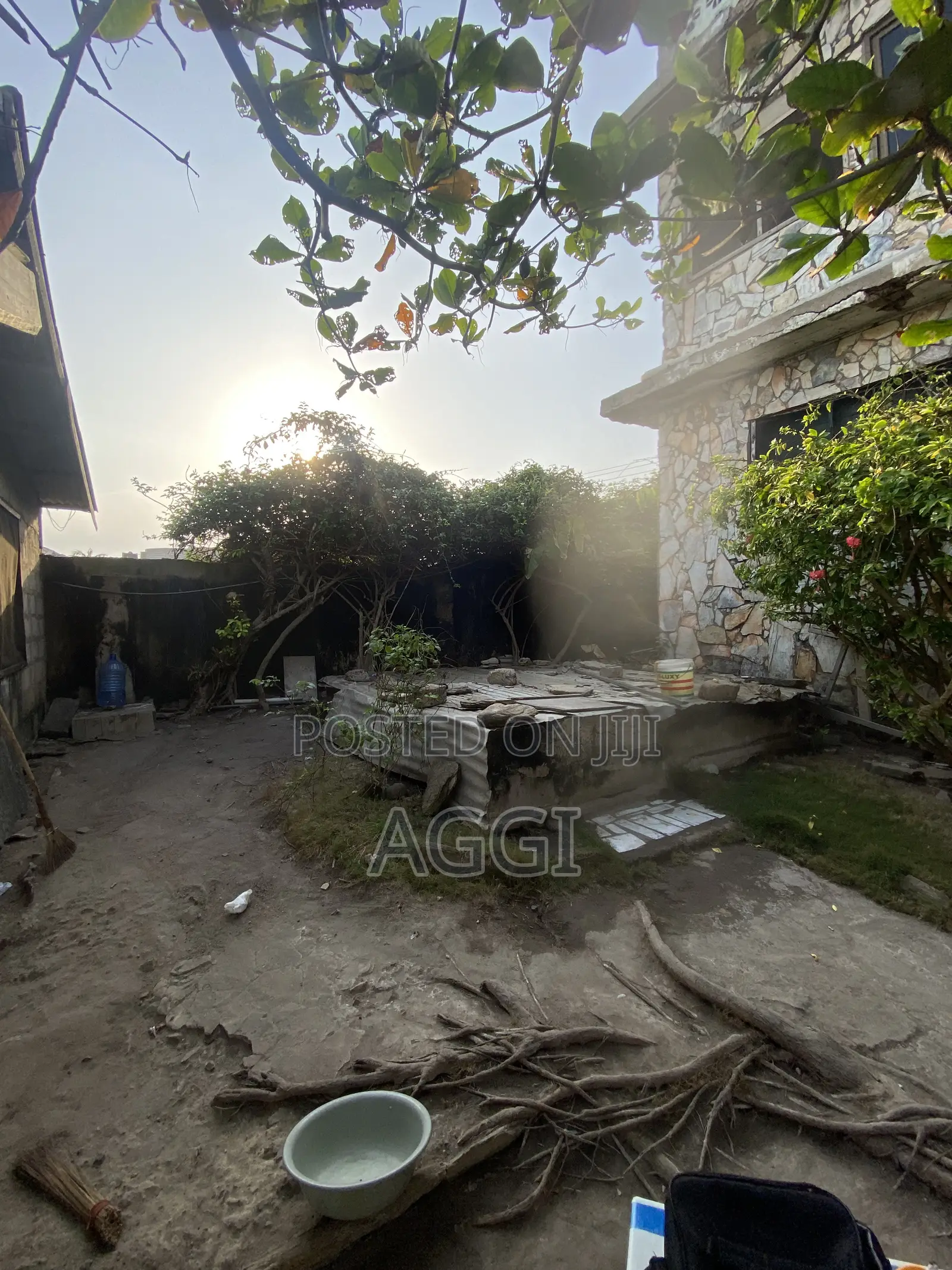 6bdrm House in Teshie-Nungua Estates for sale